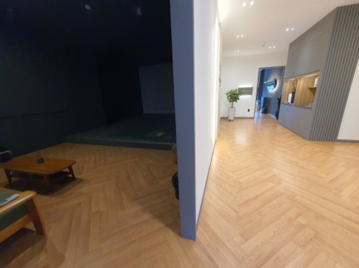 내부(골프연습실