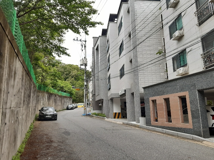 남측도로변 전경