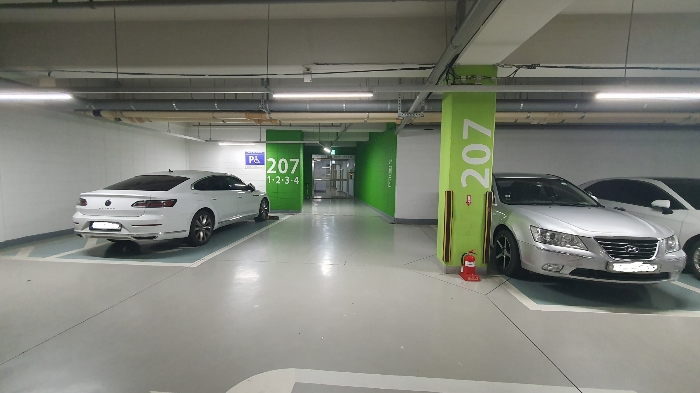 지하층 공동출입구