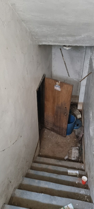 [제시외건물 지하실 통로부분 전경]