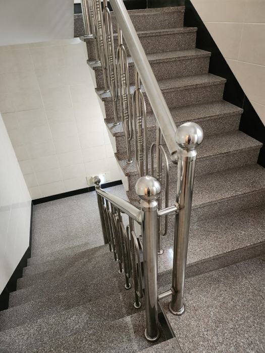 각층 공동계단 전경