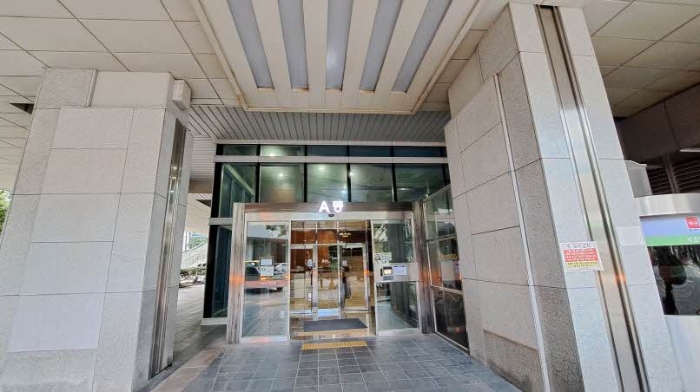 본건 에이동 공동출입구