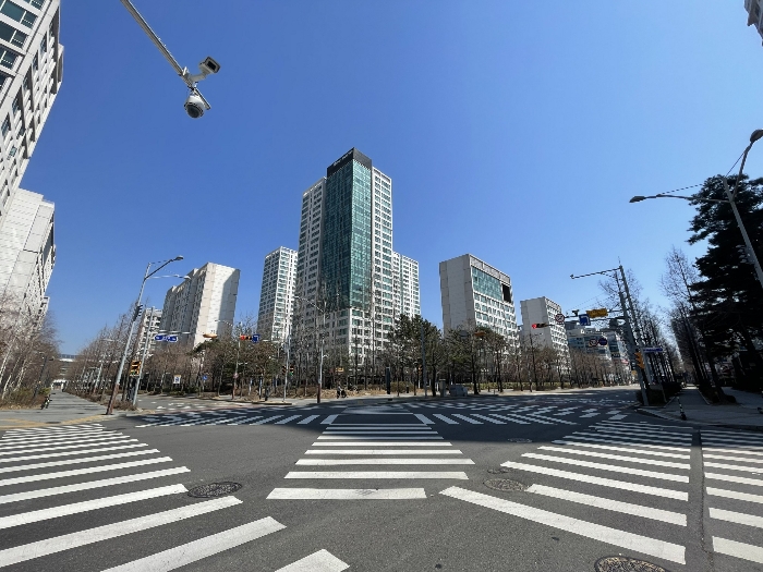 본건 소재 건물 전경