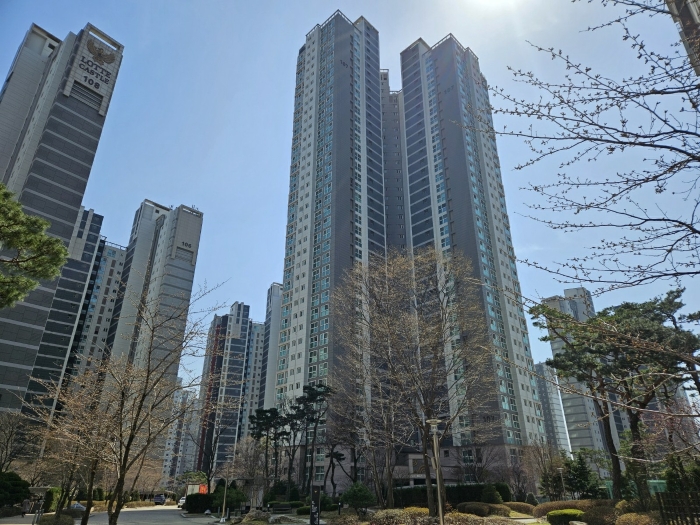 본건 건물 전경