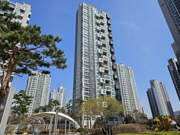 본건 건물 전경