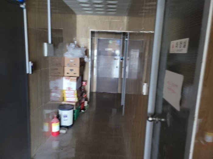 2층 물품창고로