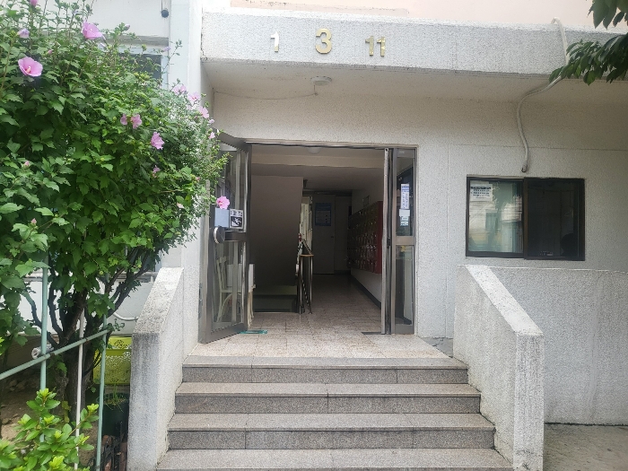 제3동 1층 공동현관 전경