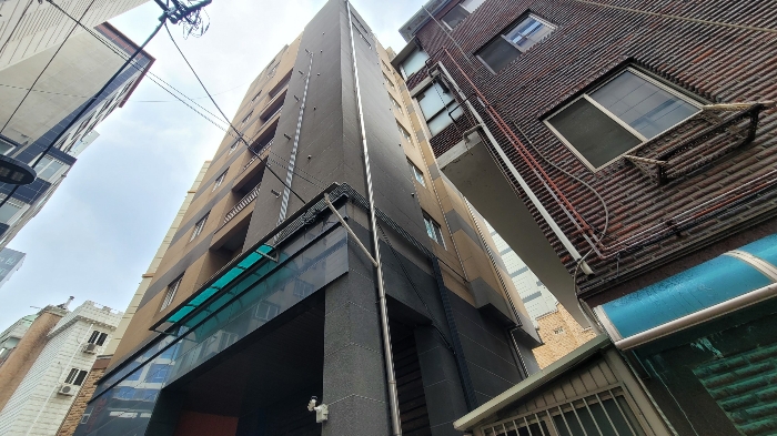 본건 전경(남측