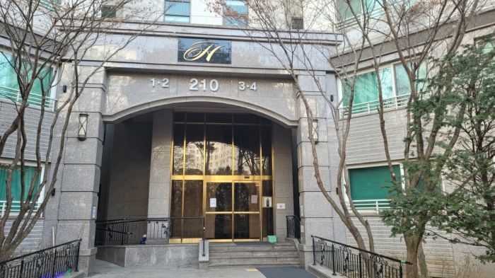 본동 공동출입구