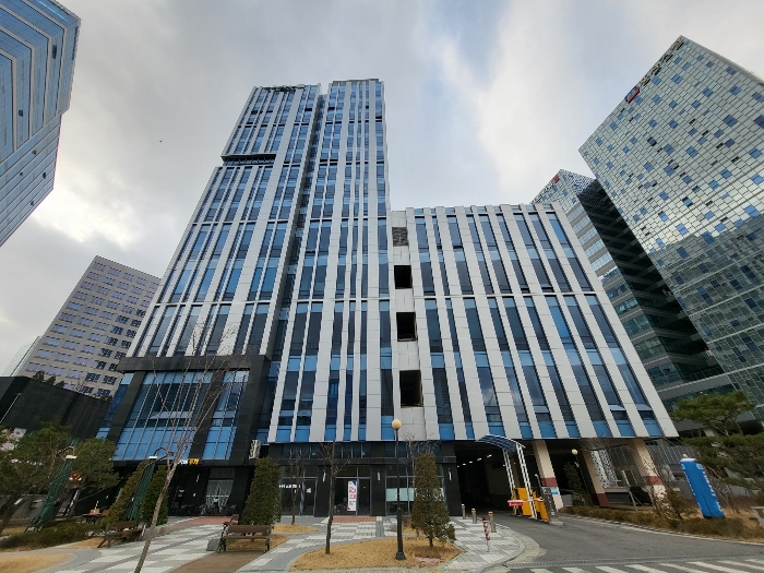 본건 건물 전경