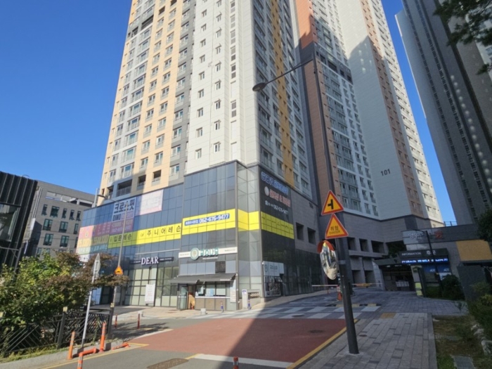 본건 상가동 전