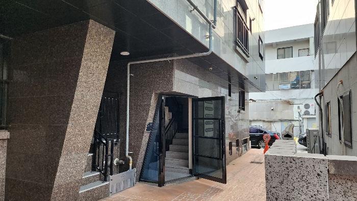 본건 공동출입구