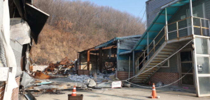 본건 목록1 공장부지 및 내부 전경(2)