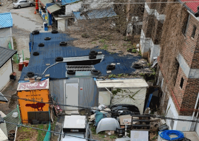 제시외 건물(ㄱ,ㄴ)
(반드시 경계, 면적 측량 필요)