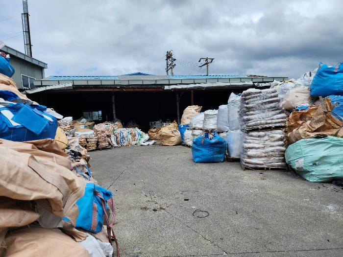 기호 2-나) 및 제시외건물㉠ 동측