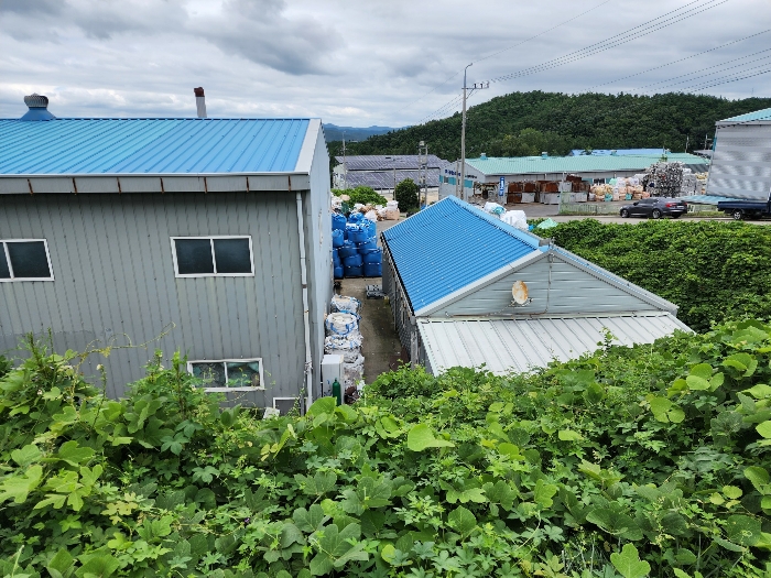 기호 2-다) 및 제시외건물㉡ 남측