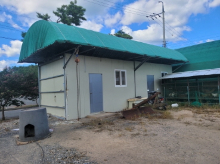 효리 958-2
제시외 건물(조립식판넬 창고)