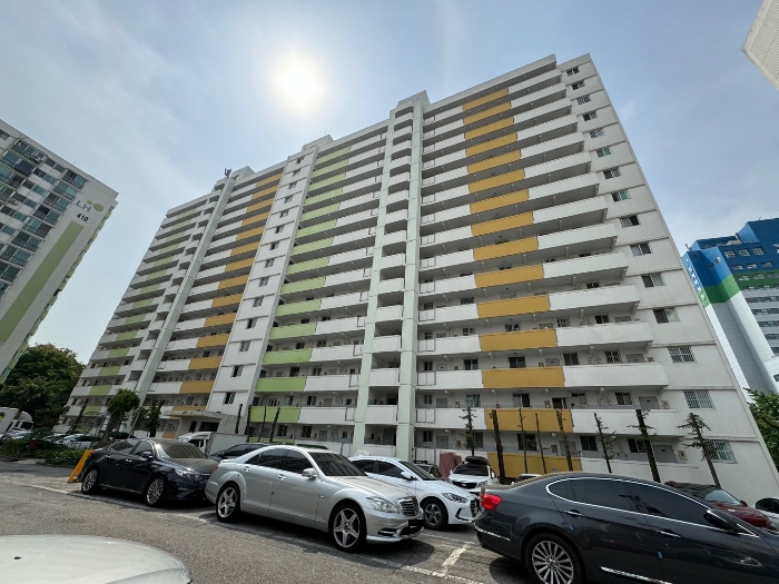 대상물건이 속한 건물 전경