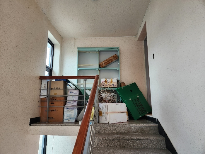 기호(2) 옥탑층 내부