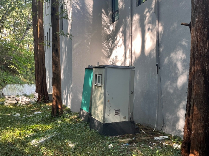 일렬번호 3 지상 소재 이동식 화장실