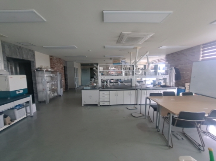 목록 2 2층 내부 부설연구소 내부