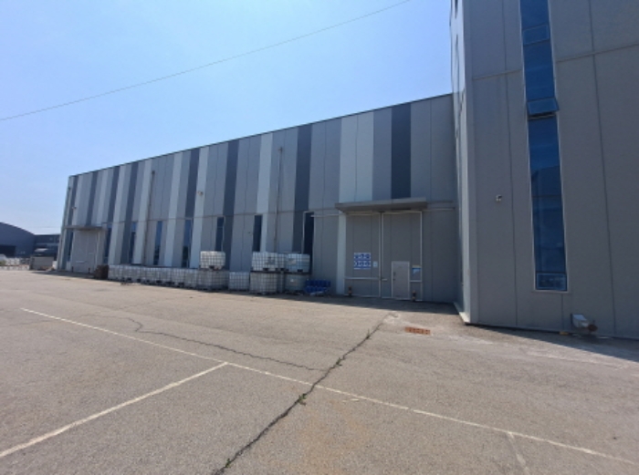 목록 3 비동 공장 외부 