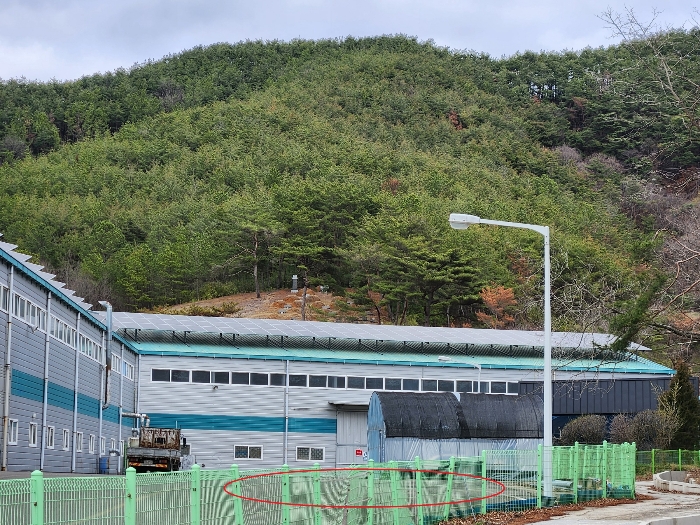 메시휀스 울타리 등
토지에 포함평가하였음.