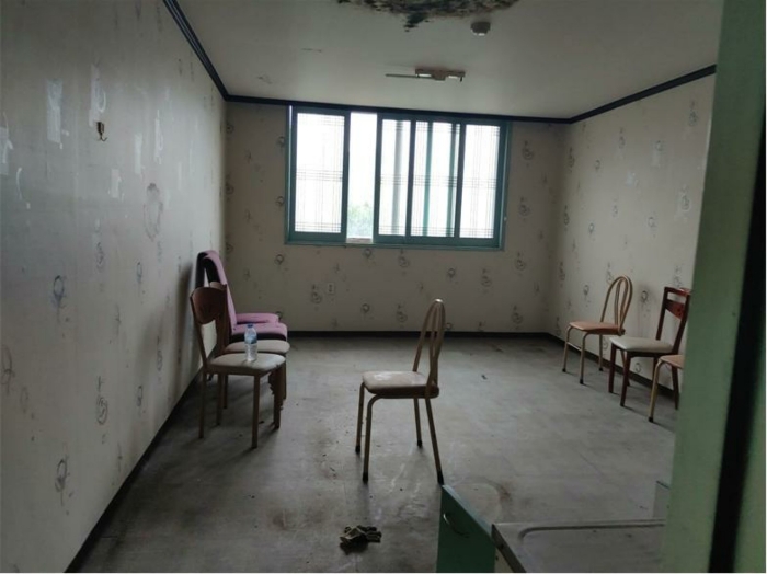 [ 본건(기호 2-가) 내부(2층) ]