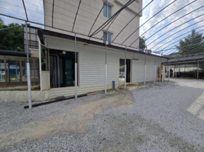 제시 된 건물 3층 전경