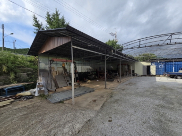 철파이프구조 패널지붕 단층 작업장 전경