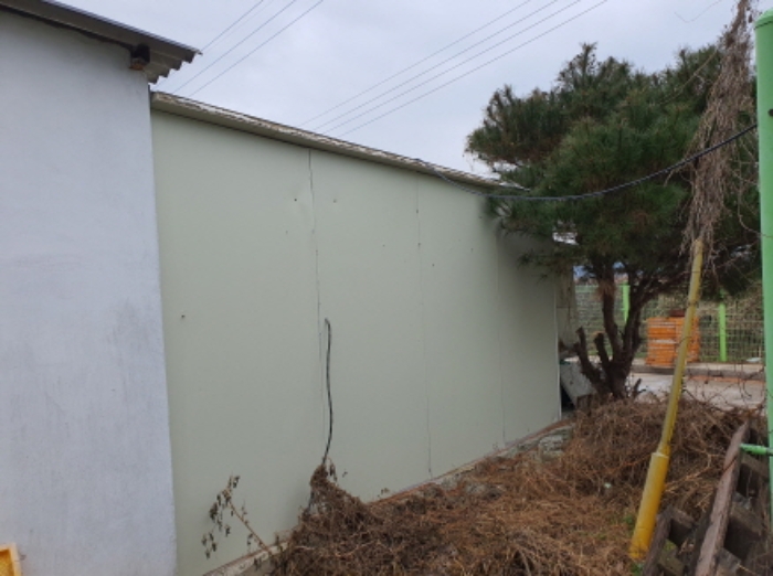 부동산표시 1번지상 제시외건물(도면표시 ㉦)전경 