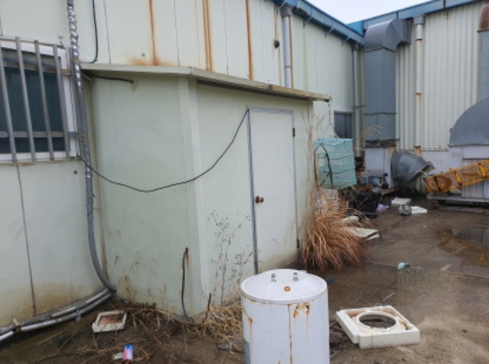 부동산표시 1번지상 제시외건물(도면표시 ㉧)전경 