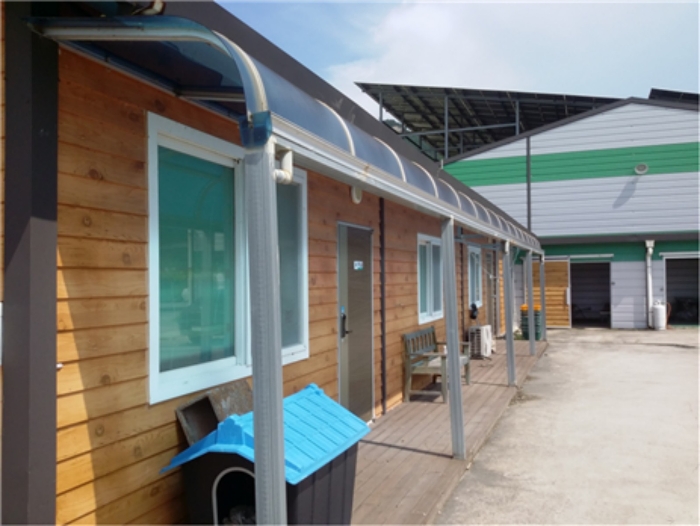 제시외 건물(ㄱ) 차양