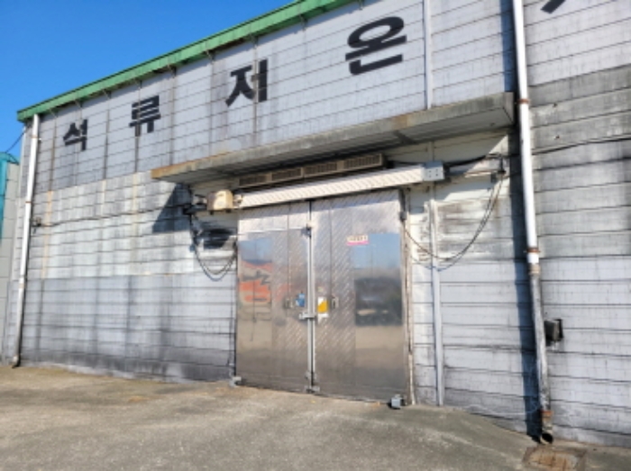 물건6번, 저온 저장창고 출입문 2 전경사진