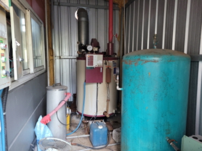 물건7번 건물, 후면부에 판넬식 창고(ㅂ) 보일러실 증축되어 있음.