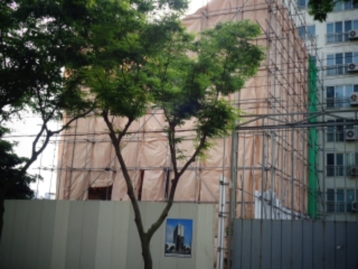 본 건(신광로 102) 제시건물(해체작업 중) 전경