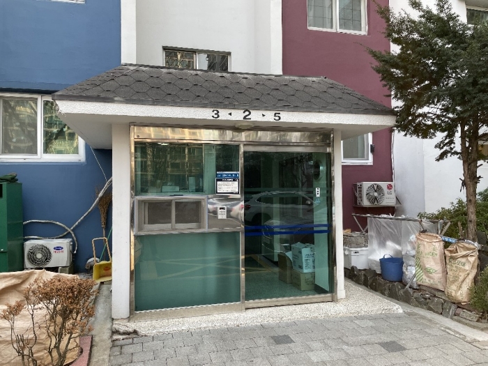 본건 소재 동 출입구