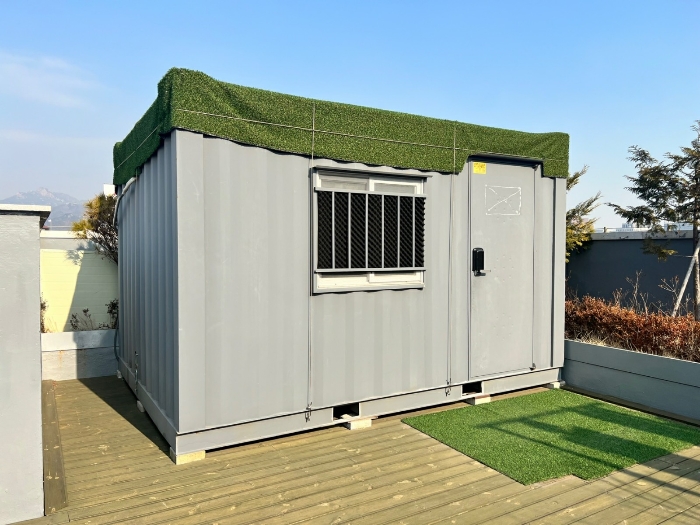 옥탑 소재 컨테이너박스