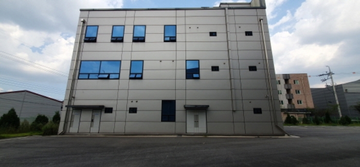 목록8 건물 전경