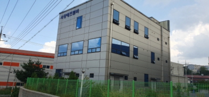 목록8 건물 전경