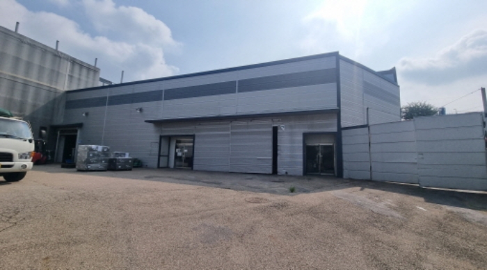 1동 제시외 철제 건물 전경