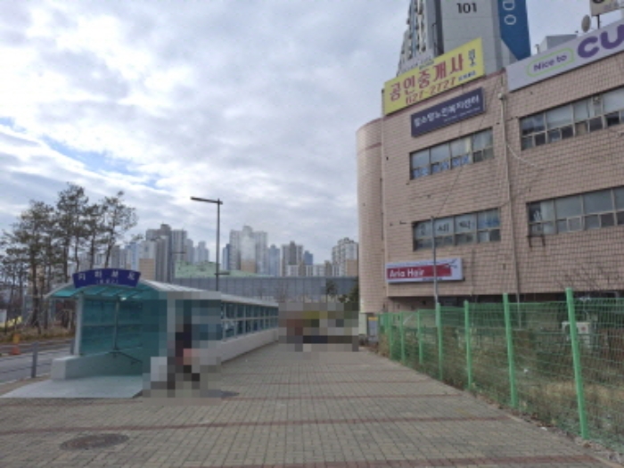 주변 도로 모습2