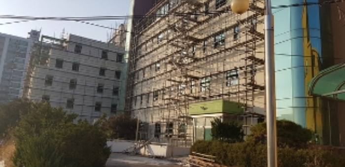 3번 부동산(리모델링공사 중)의 의료시설(병원) 전경