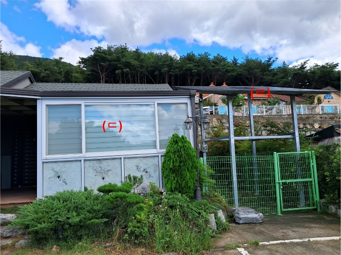 제시외건물 기호(ㄷ) 및 제시외설비 기호(ㄹ) 전경