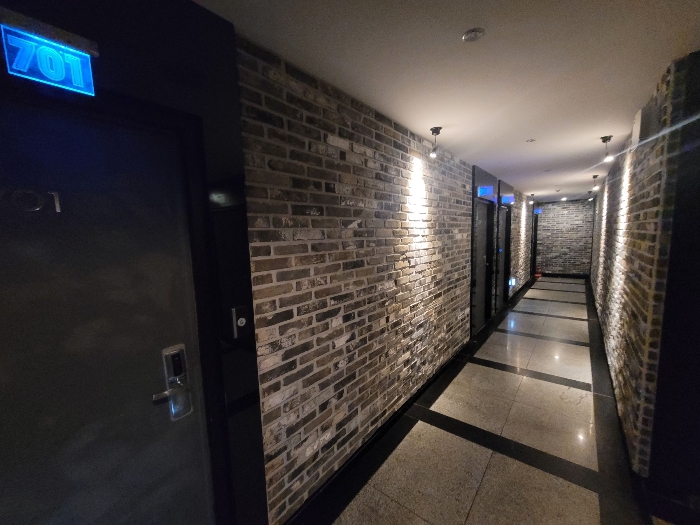 일련번호 1 건물 내부