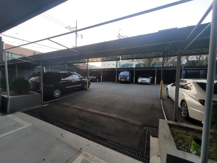 제시외 건물 ㄱ)