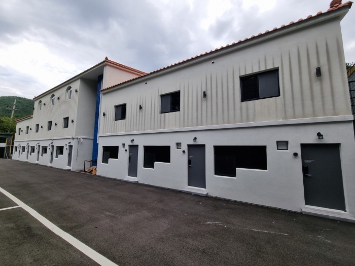 본건 (남서측에