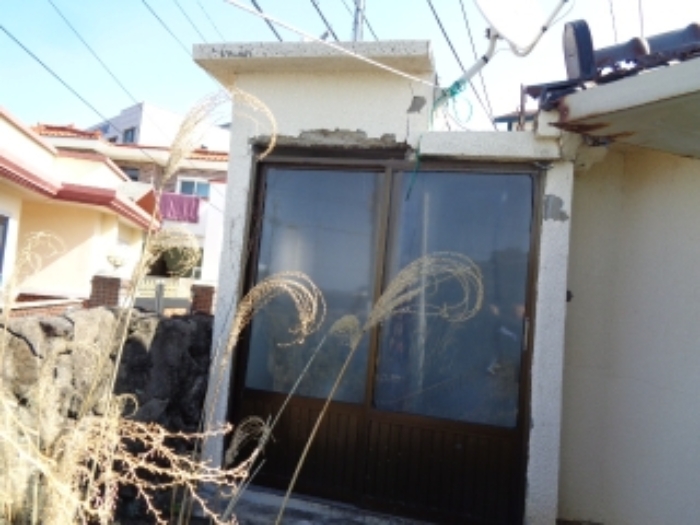 소재지2.(조함해안로 38) 지상 제시외 건물(ㄹ)