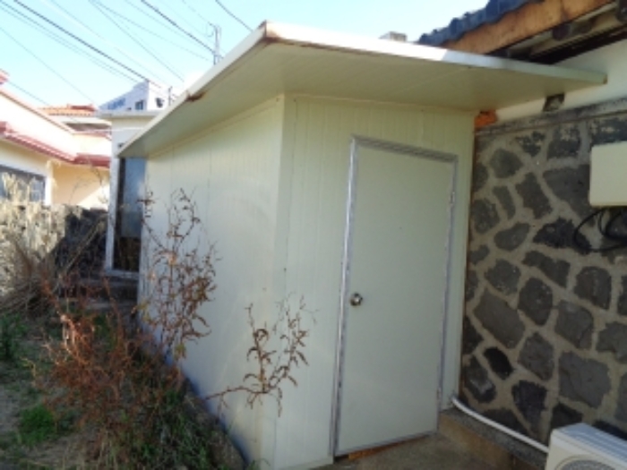 소재지2.(조함해안로 38) 지상 제시외 건물(ㄷ)