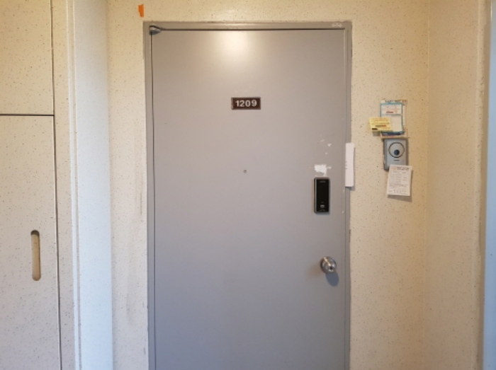 전입세대 출입문